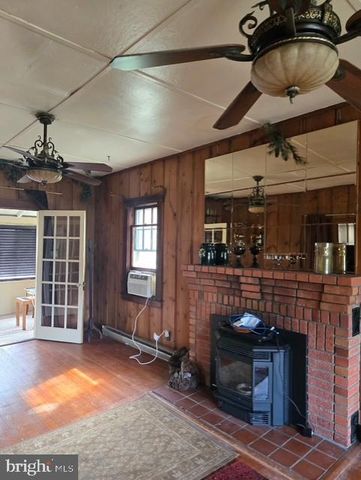 1737 CEDAR AVE, Shady Side, MD 20764