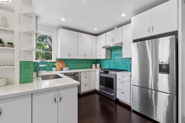 4352 Anderson Ave, Oakland, CA 94619