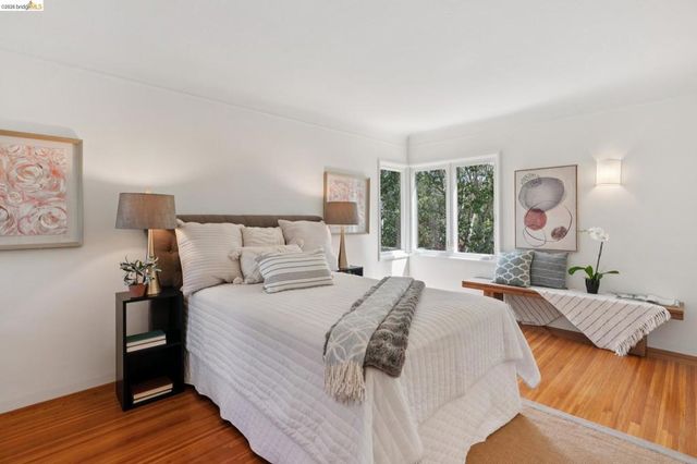 4352 Anderson Ave, Oakland, CA 94619