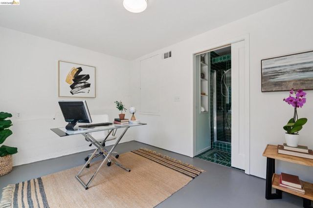 4352 Anderson Ave, Oakland, CA 94619