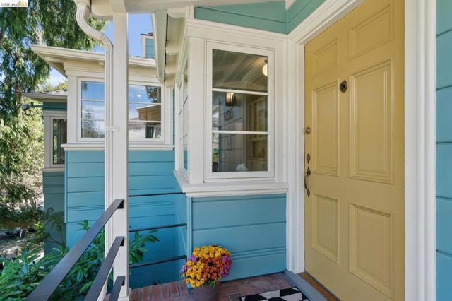 4352 Anderson Ave, Oakland, CA 94619