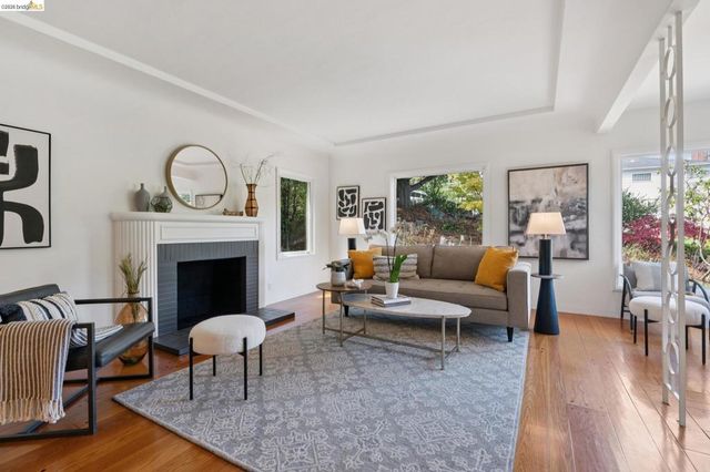 4352 Anderson Ave, Oakland, CA 94619