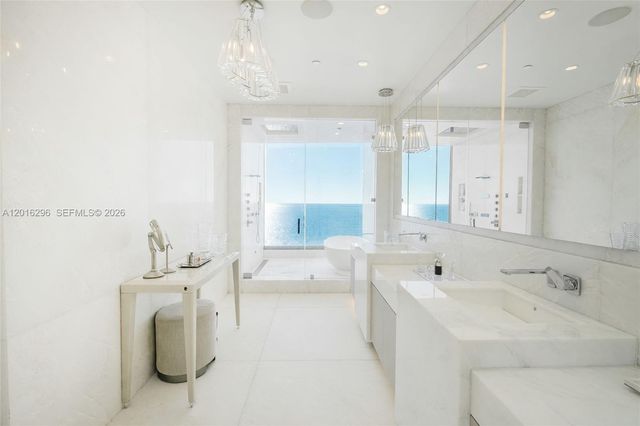 17975 Collins Ave N-1402, Sunny Isles Beach, FL 33160