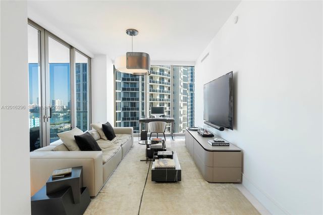 17975 Collins Ave N-1402, Sunny Isles Beach, FL 33160