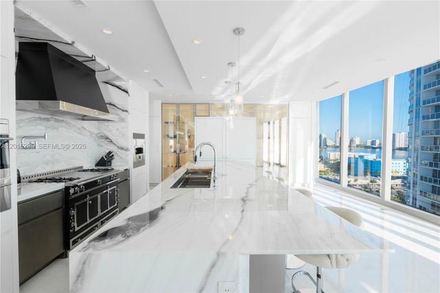 17975 Collins Ave N-1402, Sunny Isles Beach, FL 33160