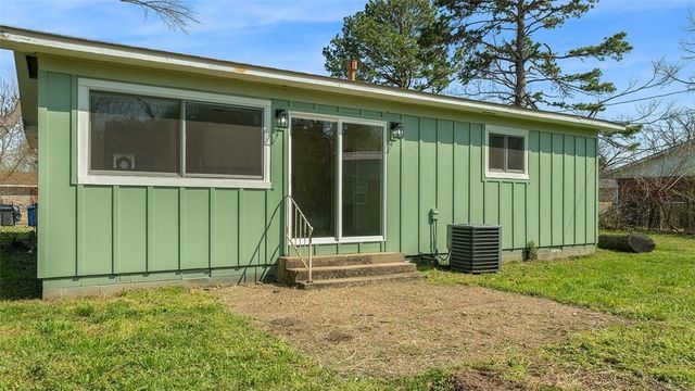 738 12th Street, Rogers, AR 72756