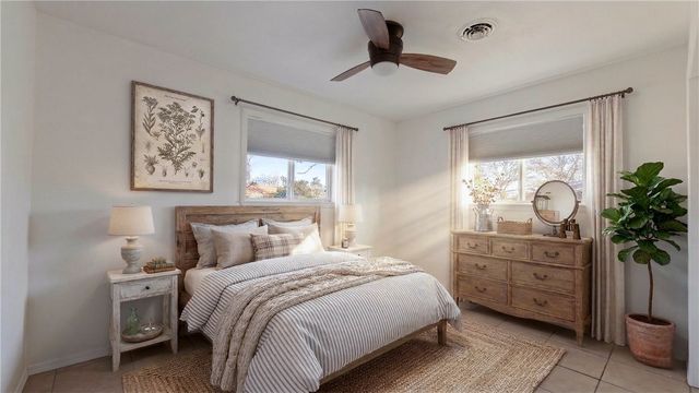 738 12th Street, Rogers, AR 72756