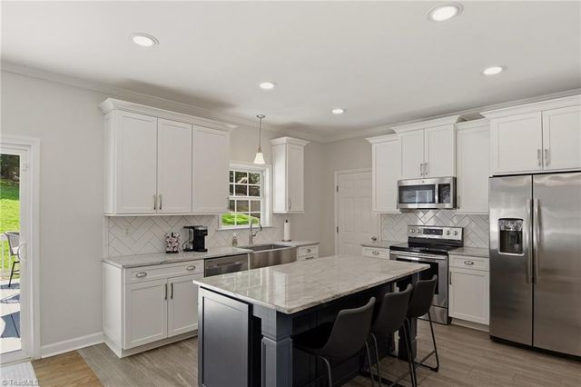 3955 Firestone Road, Kernersville, NC 27284