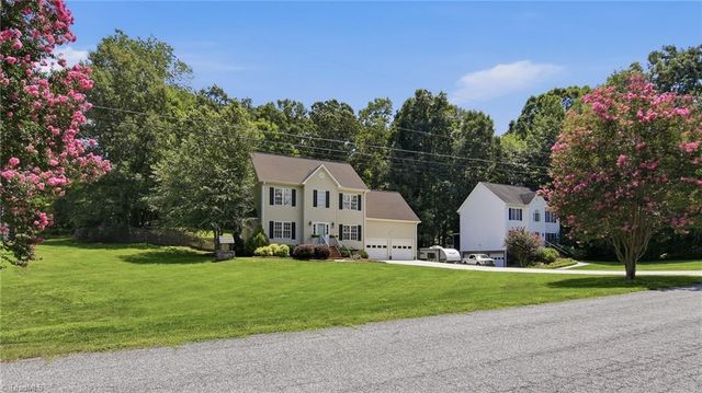 3955 Firestone Road, Kernersville, NC 27284