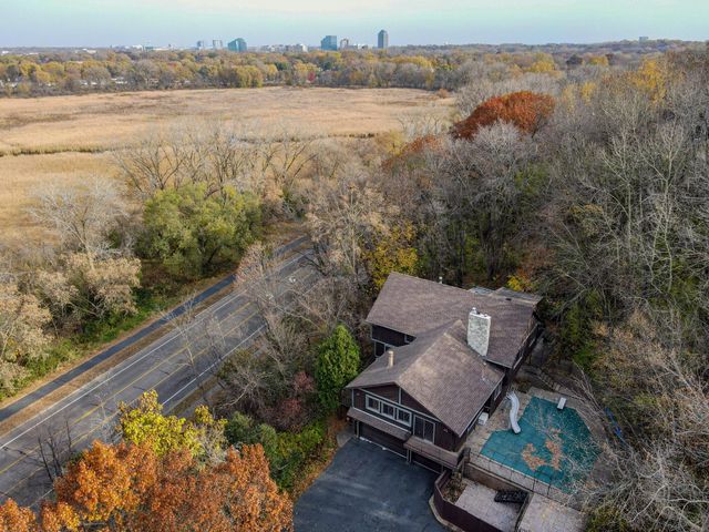 9001 Poplar Bridge Road, Bloomington, MN 55437