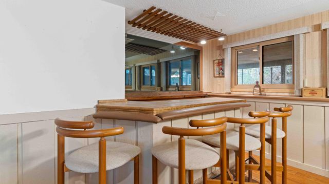 9001 Poplar Bridge Road, Bloomington, MN 55437