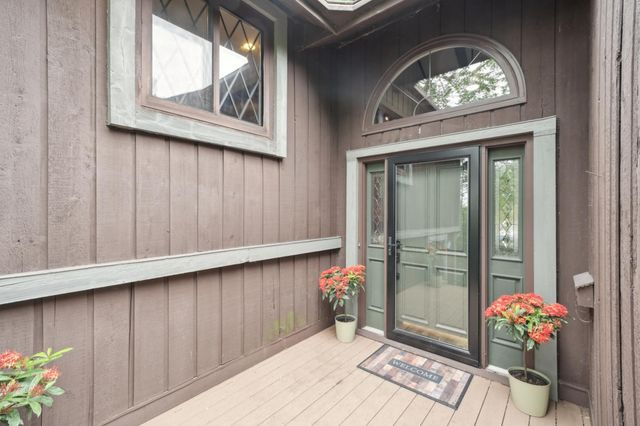 9001 Poplar Bridge Road, Bloomington, MN 55437