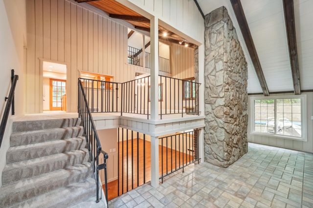 9001 Poplar Bridge Road, Bloomington, MN 55437