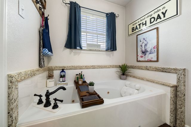 1880 County Road 2610, Bonham, TX 75418