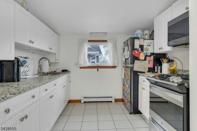 31 Roome St, Lincoln Park Boro, NJ 07035