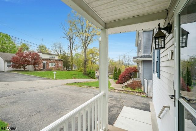 31 Roome St, Lincoln Park Boro, NJ 07035