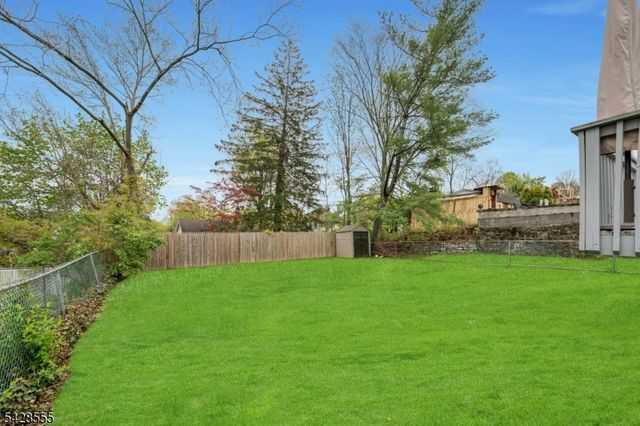 31 Roome St, Lincoln Park Boro, NJ 07035