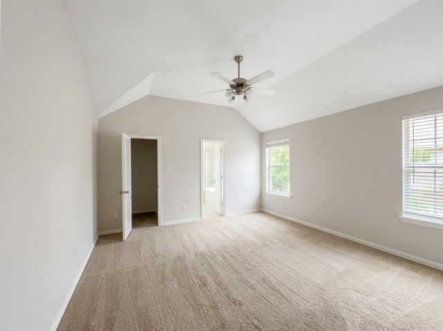 662 W Linnwood Drive, Woodbranch, TX 77357