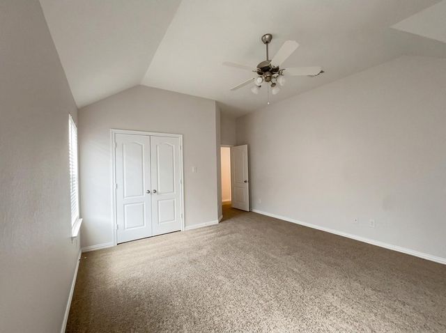 662 W Linnwood Drive, Woodbranch, TX 77357