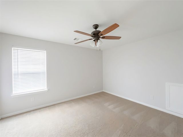 662 W Linnwood Drive, Woodbranch, TX 77357