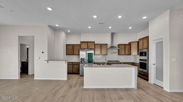 6933 Levee Circle, El Paso, TX 79932