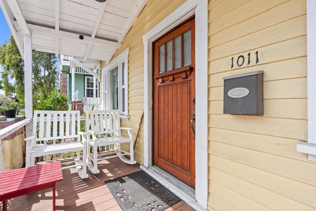 1011 8th Street, Coronado, CA 92118