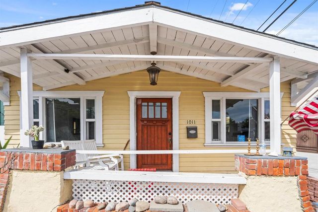 1011 8th Street, Coronado, CA 92118