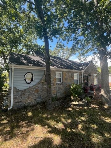 2400 Old Matthews Rd, Nashville, TN 37207