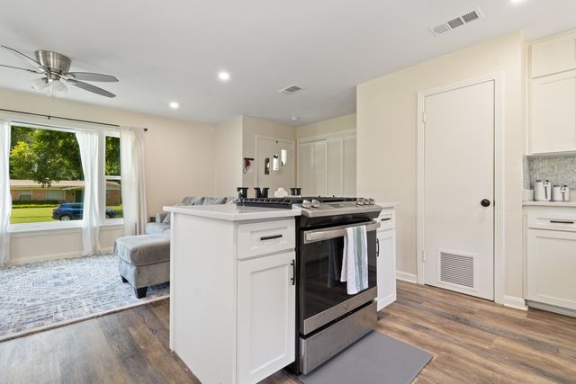 1424 Bowie Drive, Corsicana, TX 75110