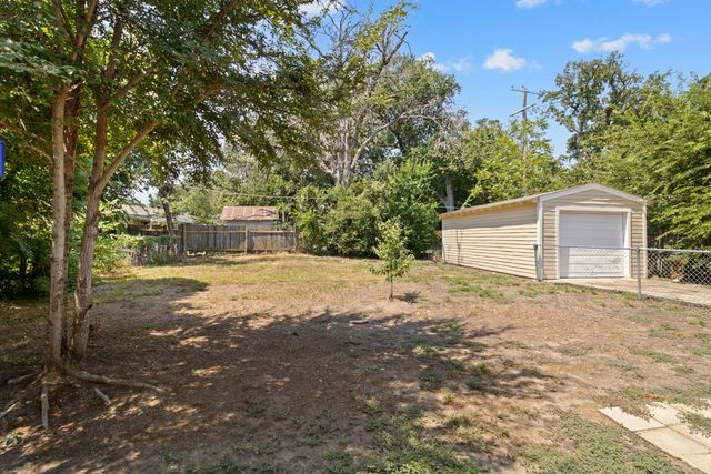 1424 Bowie Drive, Corsicana, TX 75110