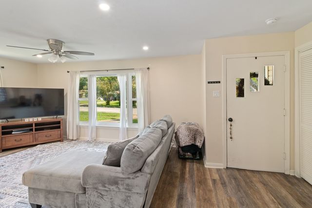 1424 Bowie Drive, Corsicana, TX 75110