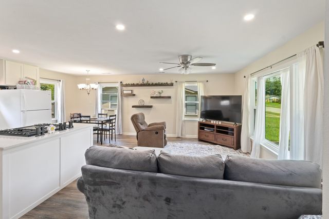 1424 Bowie Drive, Corsicana, TX 75110