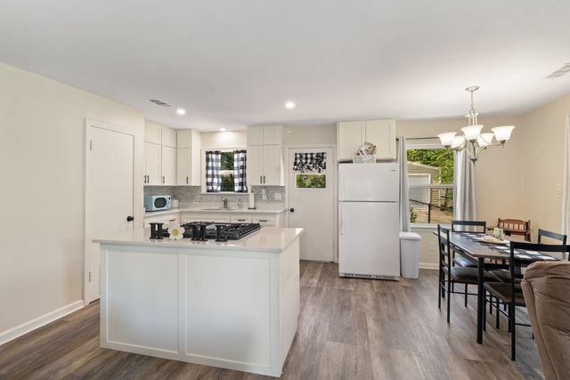 1424 Bowie Drive, Corsicana, TX 75110