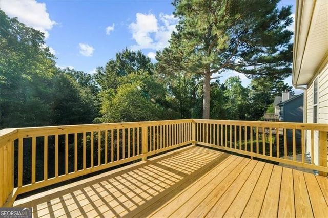 4827 Daintree Court, Flowery Branch, GA 30542