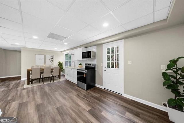 4827 Daintree Court, Flowery Branch, GA 30542