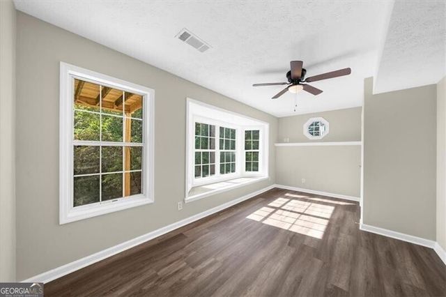 4827 Daintree Court, Flowery Branch, GA 30542