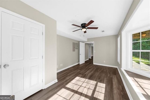 4827 Daintree Court, Flowery Branch, GA 30542