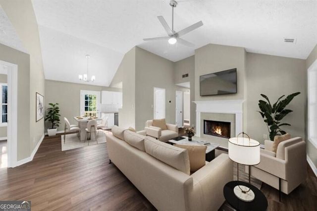 4827 Daintree Court, Flowery Branch, GA 30542