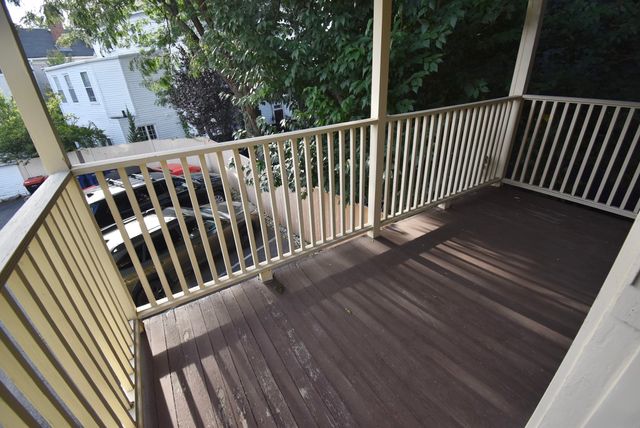 17 Beckford St 4, Salem, MA 01970