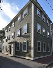 17 Beckford St 4, Salem, MA 01970