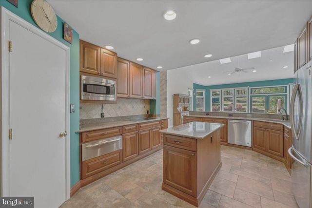 13113 CHESTNUT OAK DR, Darnestown, MD 20878