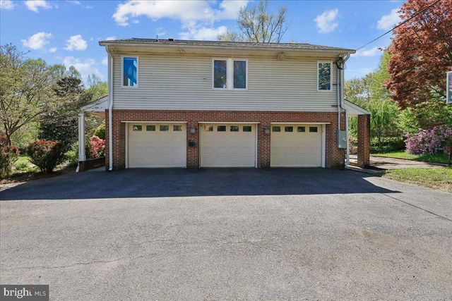 13113 CHESTNUT OAK DR, Darnestown, MD 20878