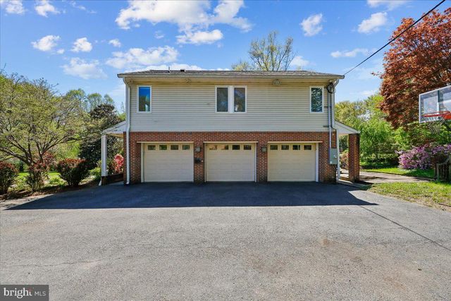 13113 CHESTNUT OAK DR, Darnestown, MD 20878
