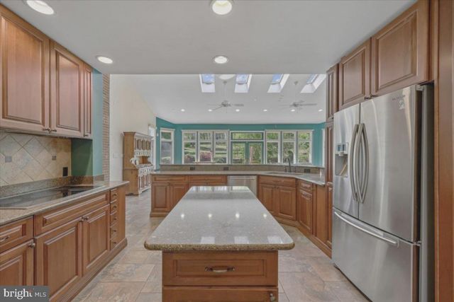 13113 CHESTNUT OAK DR, Darnestown, MD 20878