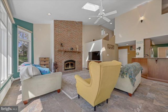 13113 CHESTNUT OAK DR, Darnestown, MD 20878