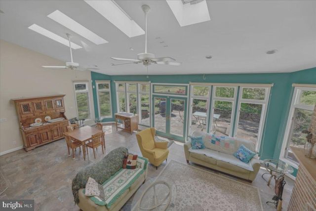 13113 CHESTNUT OAK DR, Darnestown, MD 20878