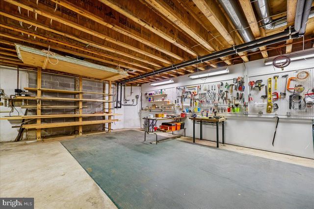 13113 CHESTNUT OAK DR, Darnestown, MD 20878