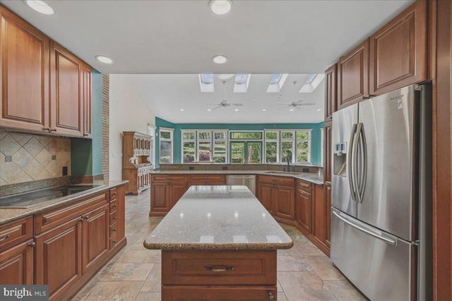 13113 CHESTNUT OAK DR, Darnestown, MD 20878