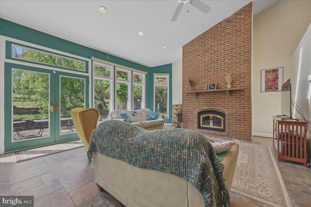 13113 CHESTNUT OAK DR, Darnestown, MD 20878