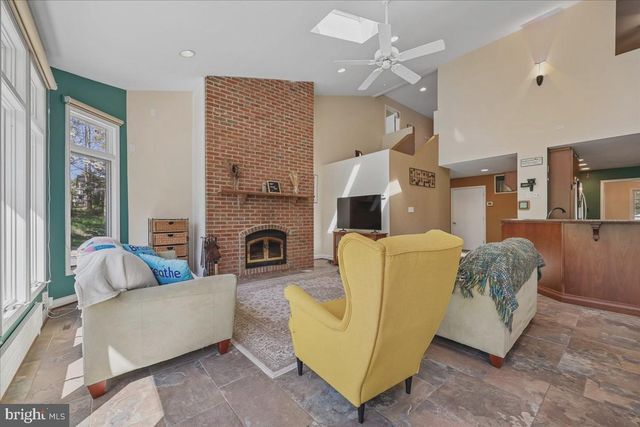 13113 CHESTNUT OAK DR, Darnestown, MD 20878